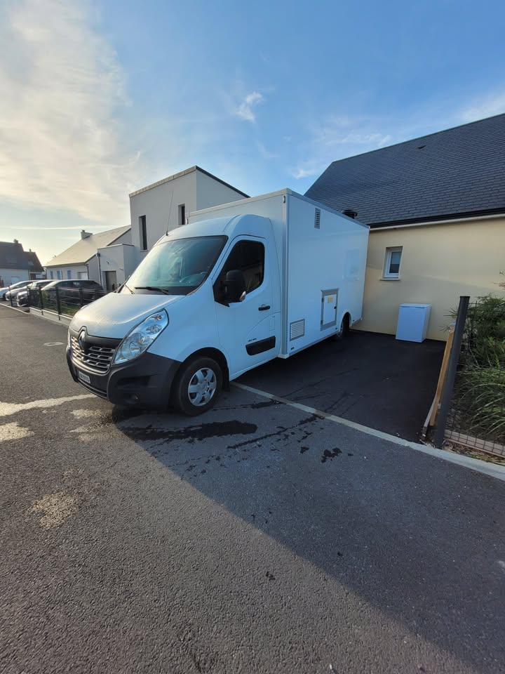 Renault Master food truck snack VASP – 2015 – 130 000 km